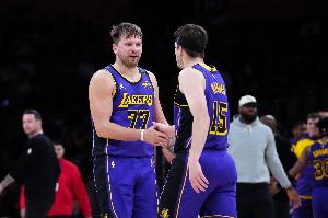 NBA湖人直播_高清免费观看_湖人比赛回放视频集锦