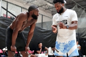 76人vs杰伦·布朗直播_NBA高清免费观看_76人vs杰伦·布朗比赛回放视频集锦