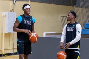 NBA76人直播_高清免费观看_76人比赛回放视频集锦